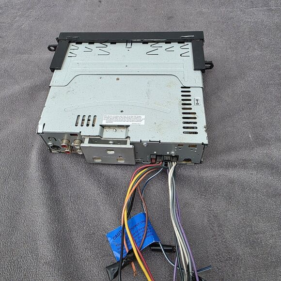 Vintage JVC KD-R520 CD Receiver Car Dash Stereo Radio OEM, Without Remote - Picture 3 of 9